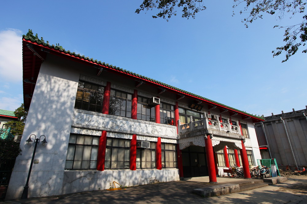獻堂館
